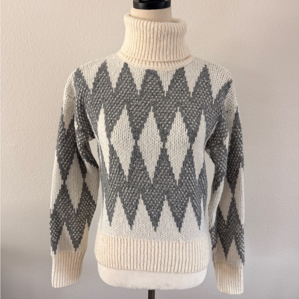 Industry Republic Clothing Gray and Cream Turtleneck Sweater NWT